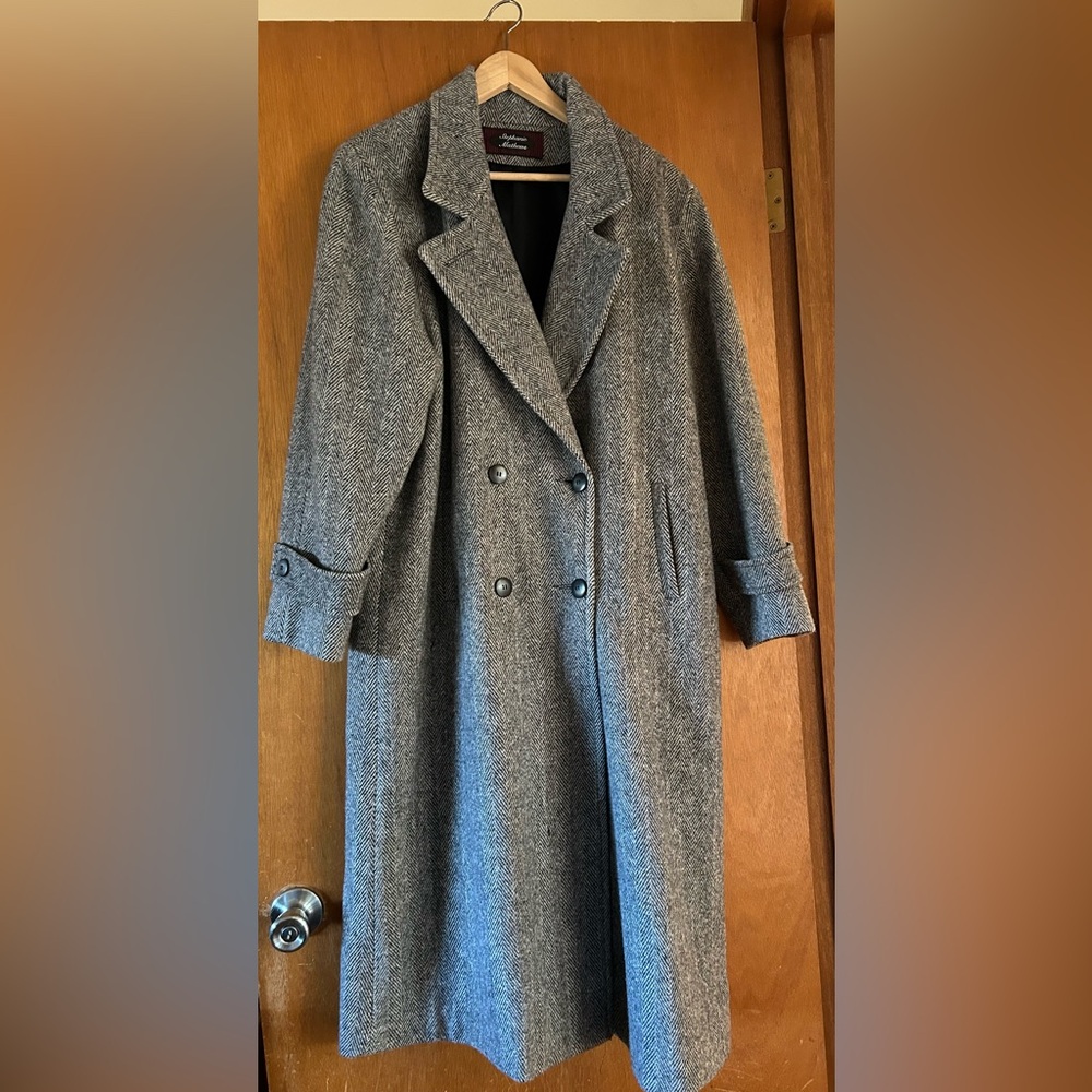Elegant Gray Double-Breasted Trench Coat